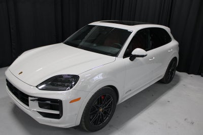 2025 Porsche Cayenne GTS