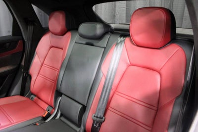 2025 Porsche Cayenne GTS