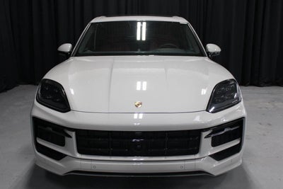 2025 Porsche Cayenne GTS