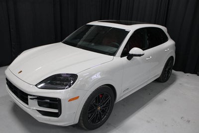 2025 Porsche Cayenne GTS