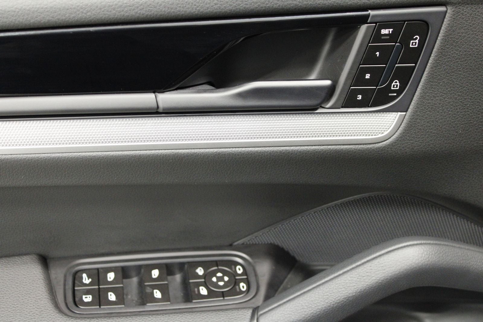 2026 Porsche Cayenne S E-Hybrid