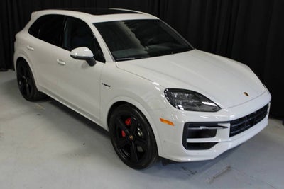 2026 Porsche Cayenne S E-Hybrid