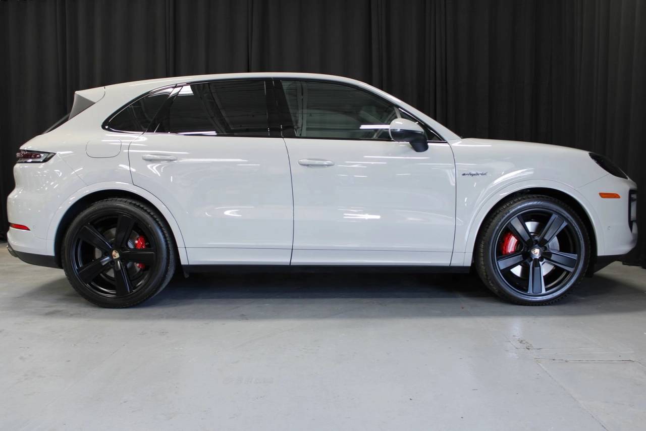 2026 Porsche Cayenne S E-Hybrid