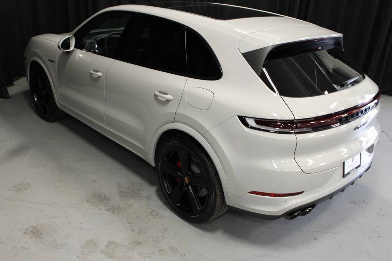 2026 Porsche Cayenne S E-Hybrid