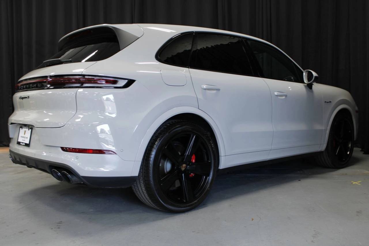2026 Porsche Cayenne S E-Hybrid