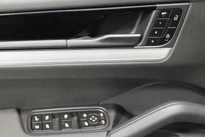 2026 Porsche Cayenne S E-Hybrid