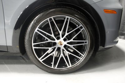 2025 Porsche Cayenne Coupe GTS