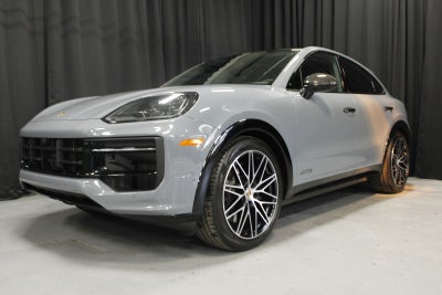 2025 Porsche Cayenne Coupe GTS
