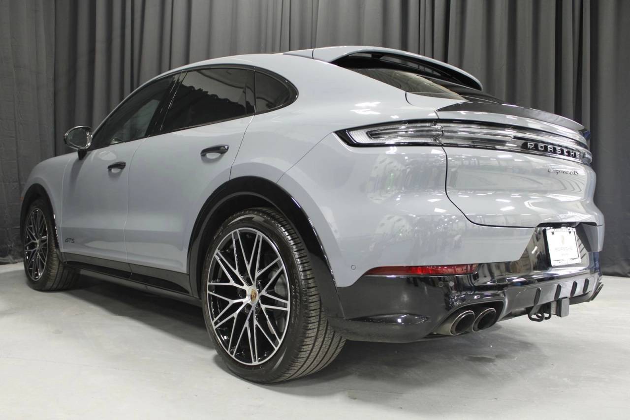 2025 Porsche Cayenne Coupe GTS