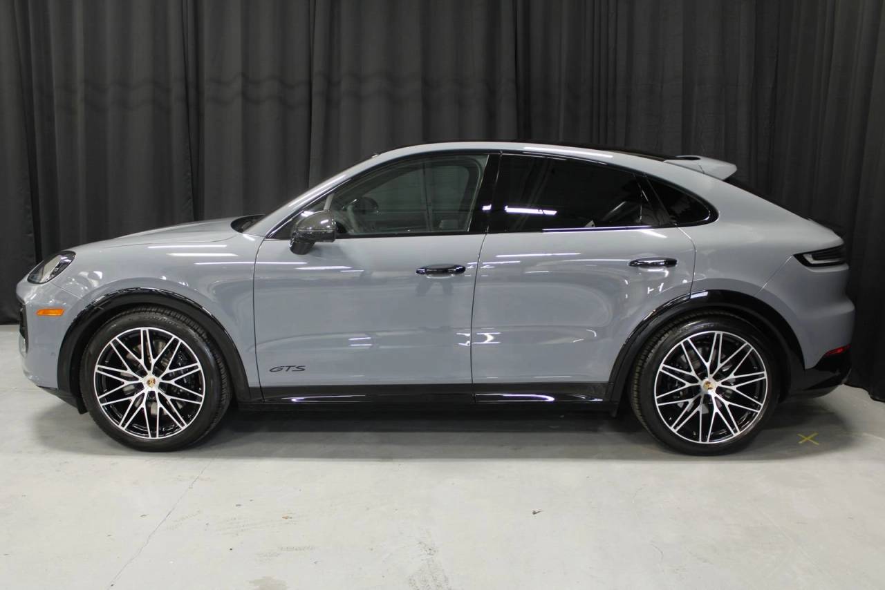 2025 Porsche Cayenne Coupe GTS