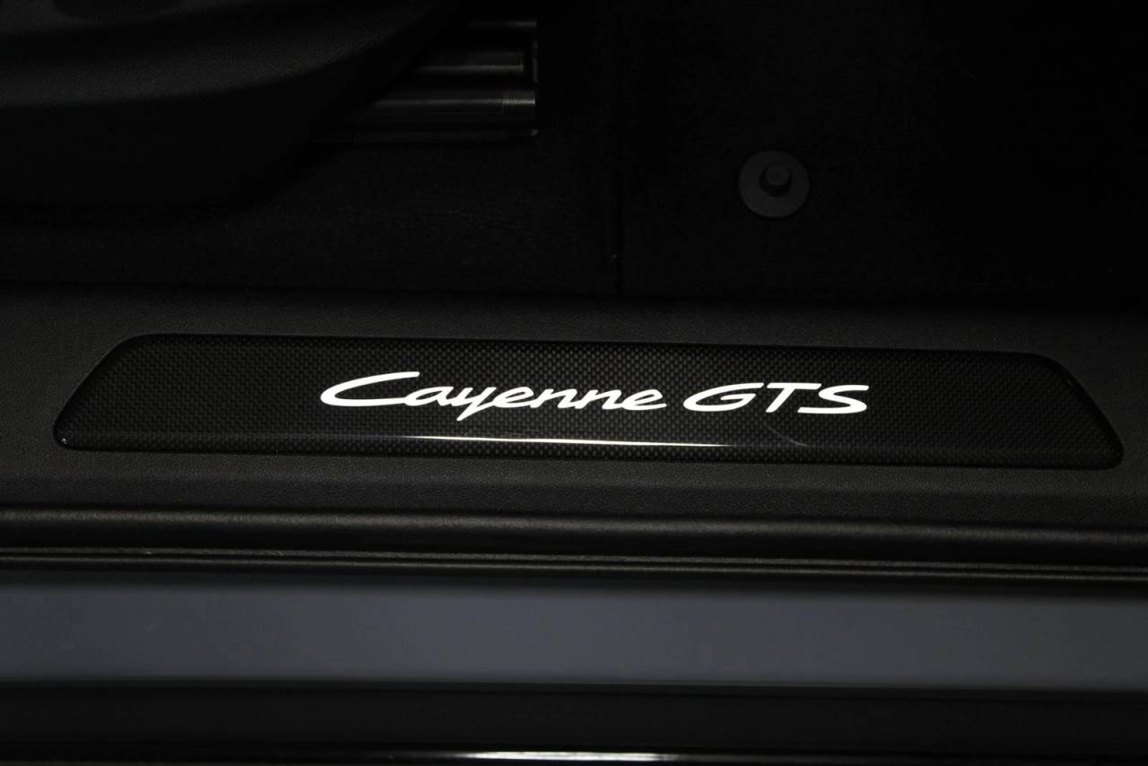 2025 Porsche Cayenne Coupe GTS