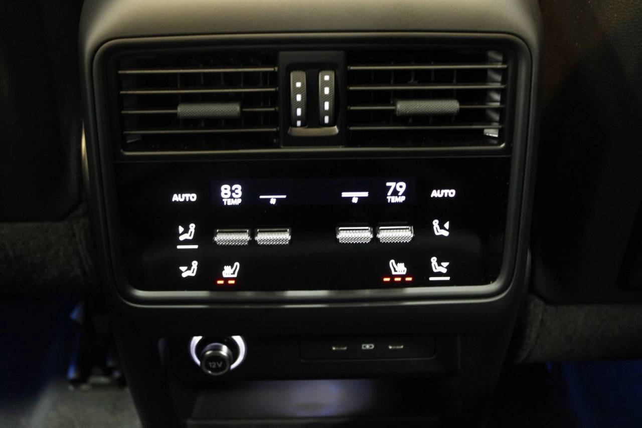 2025 Porsche Cayenne Coupe GTS