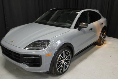 2025 Porsche Cayenne Coupe GTS
