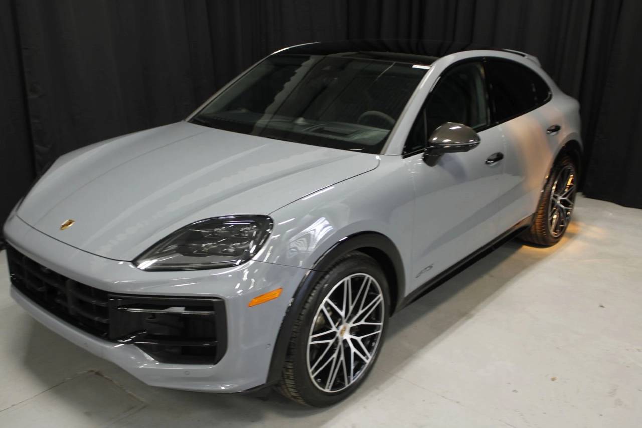 2025 Porsche Cayenne Coupe GTS