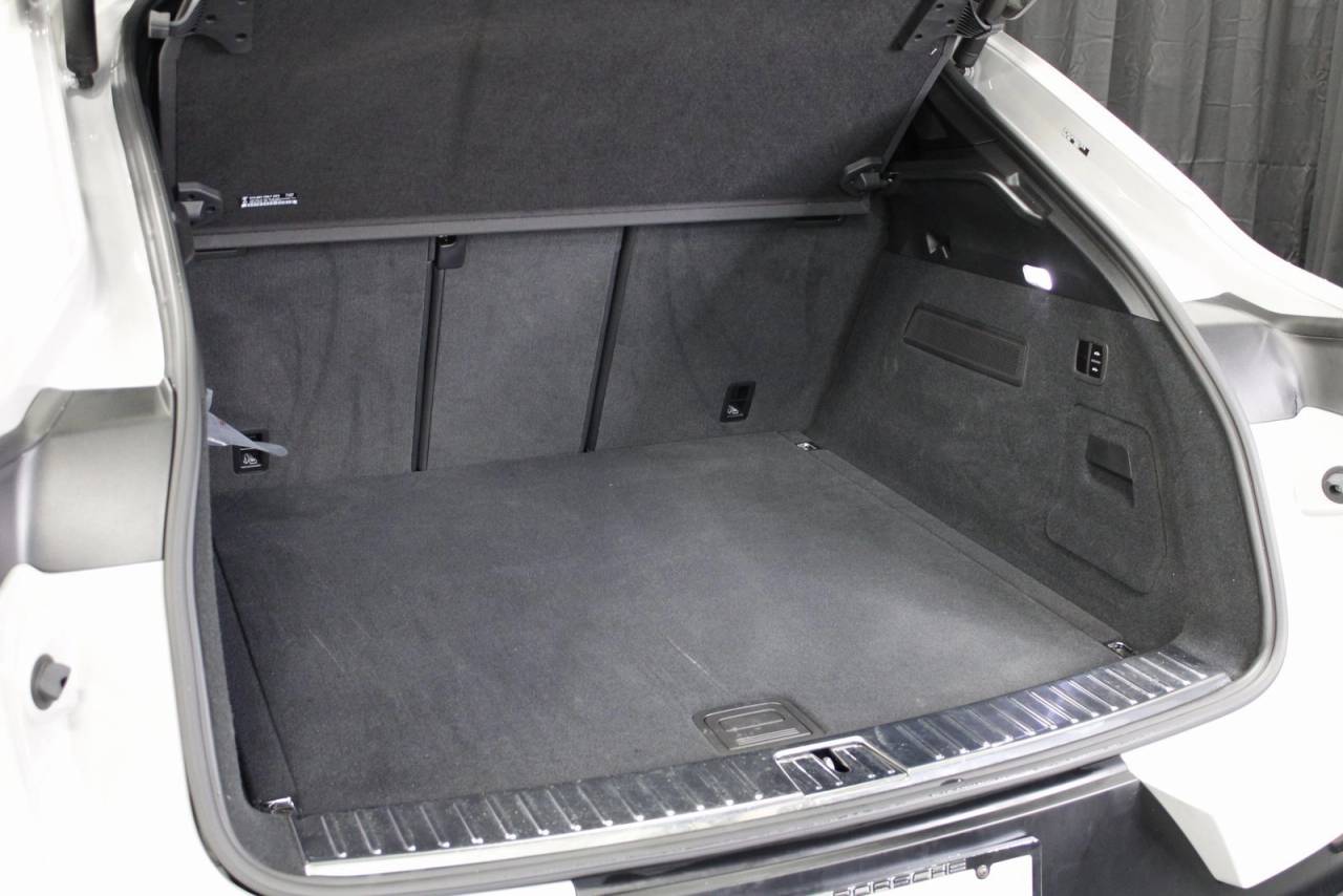 2024 Porsche Cayenne Coupe Turbo GT