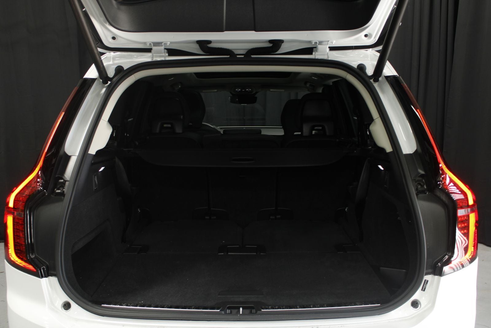 2025 Volvo XC90 Plug-In Hybrid T8 Ultra 7 Passenger 2025.5