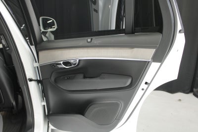 2025 Volvo XC90 Plug-In Hybrid T8 Ultra 7 Passenger 2025.5