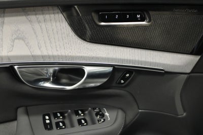 2025 Volvo XC90 Plug-In Hybrid T8 Ultra 7 Passenger 2025.5