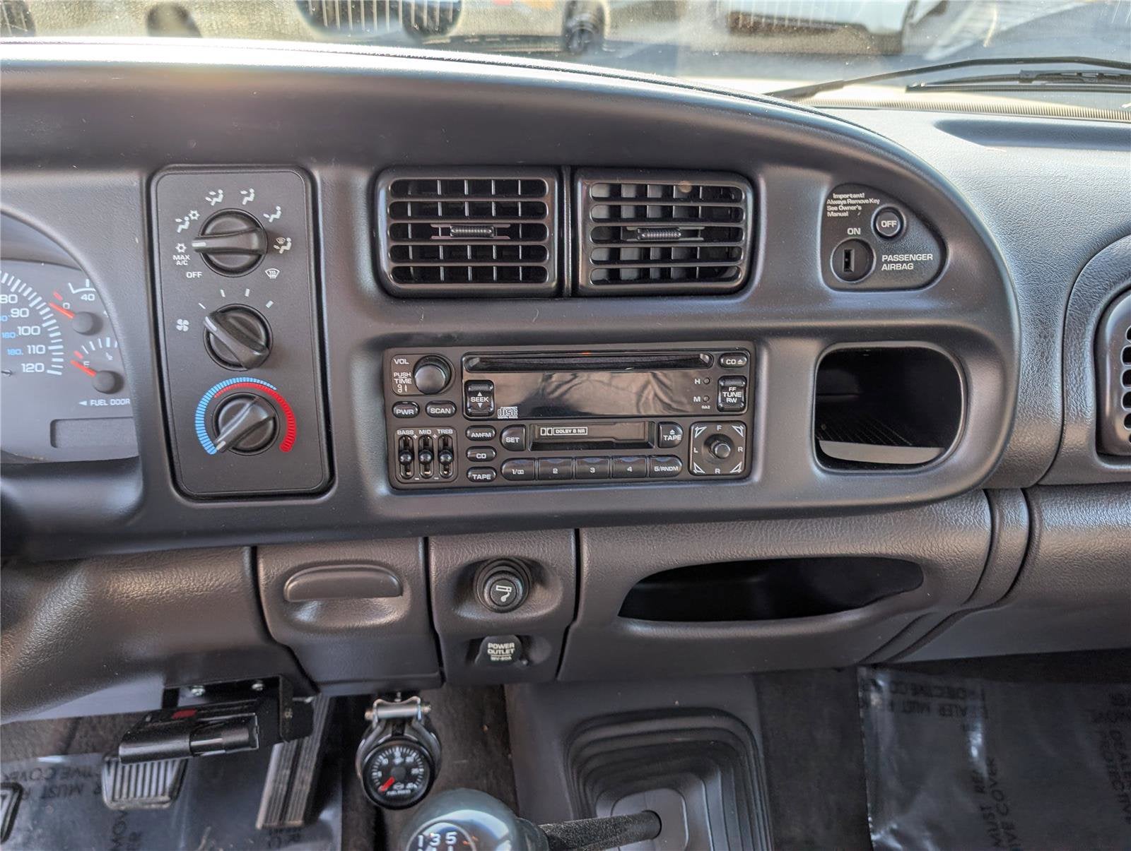 2001 Dodge Ram 3500 4dr Quad Cab 155" WB DRW 4WD
