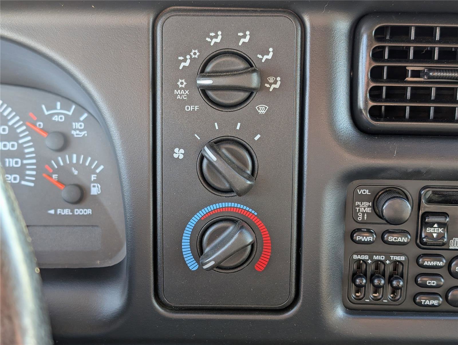 2001 Dodge Ram 3500 4dr Quad Cab 155" WB DRW 4WD