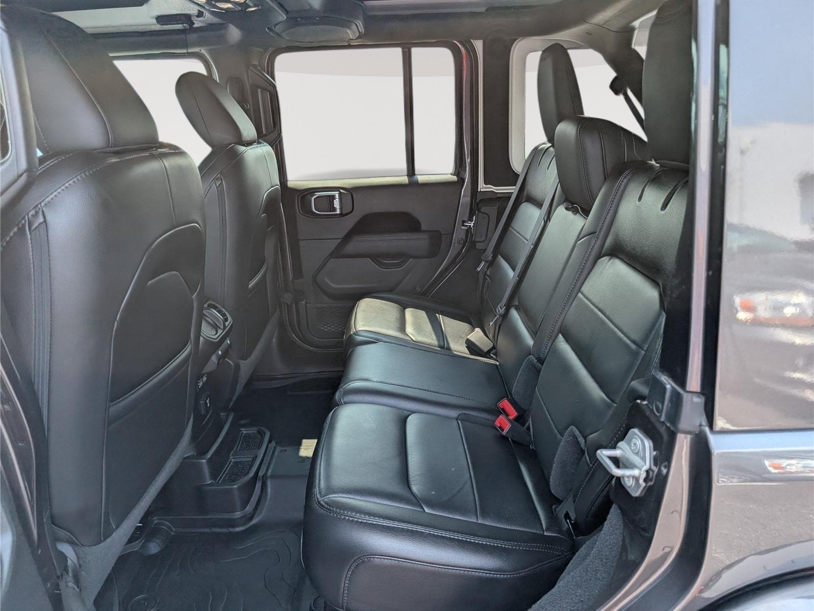 2021 Jeep Wrangler Unlimited Sahara Altitude