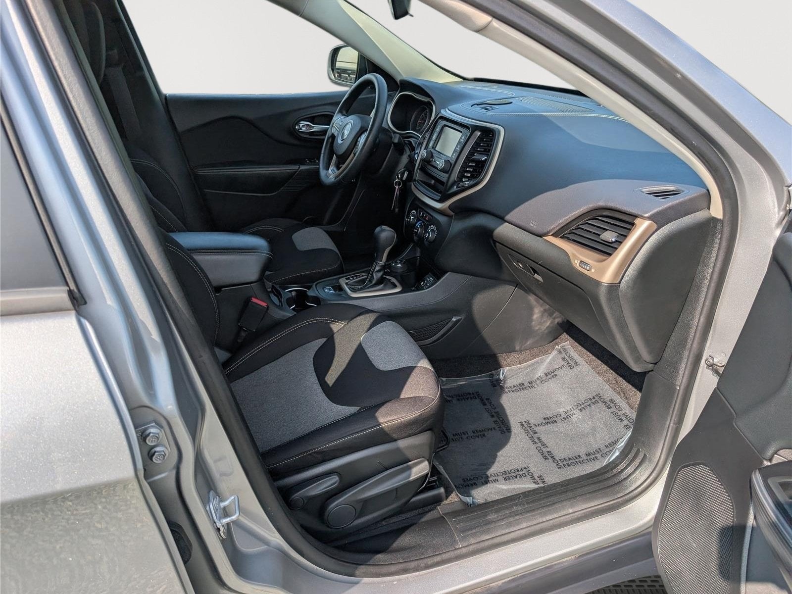 2015 Jeep Cherokee Sport