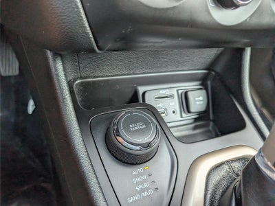 2015 Jeep Cherokee Sport