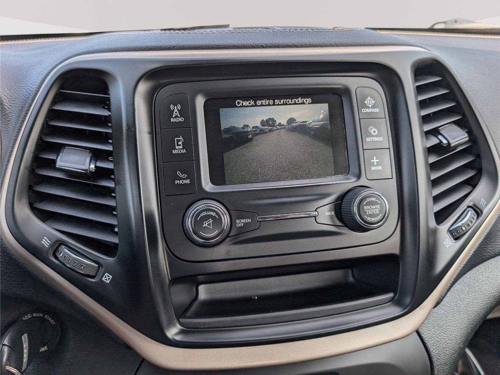 2015 Jeep Cherokee Sport