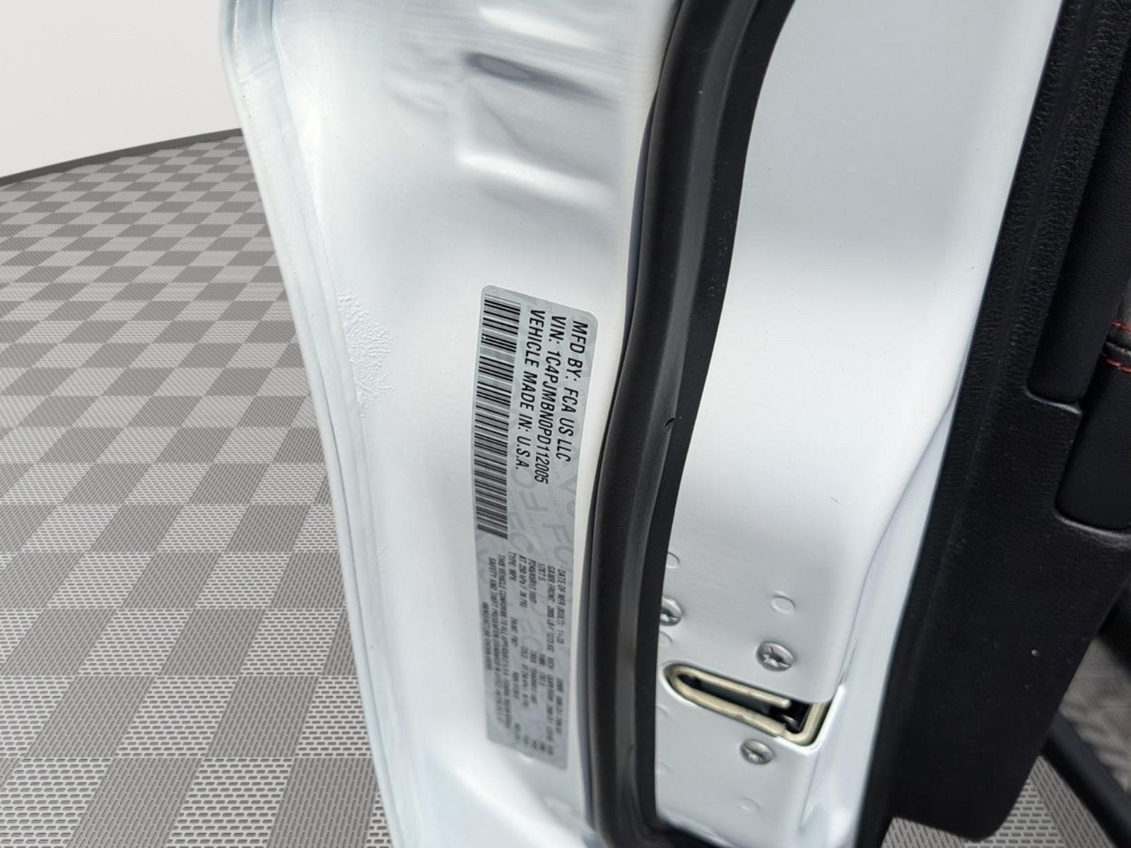2023 Jeep Cherokee Trailhawk