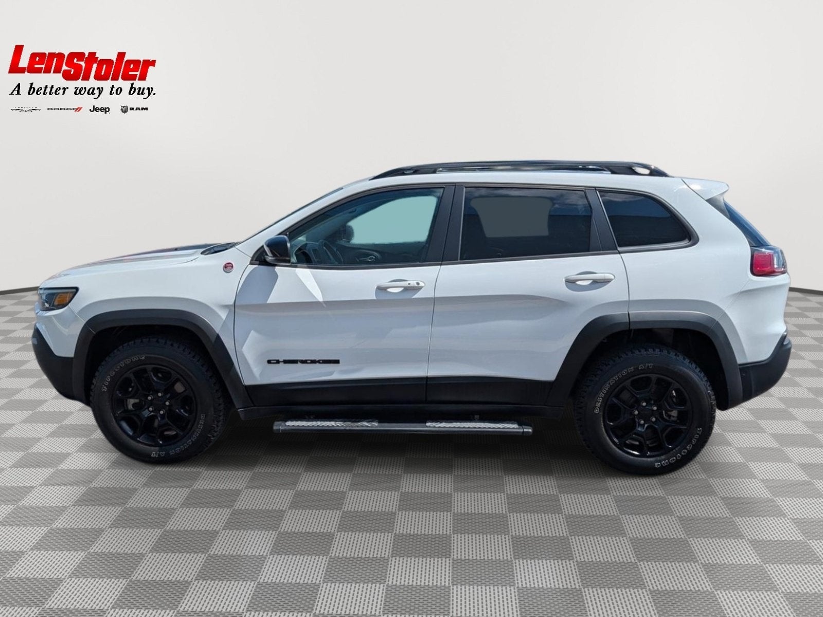 2023 Jeep Cherokee Trailhawk