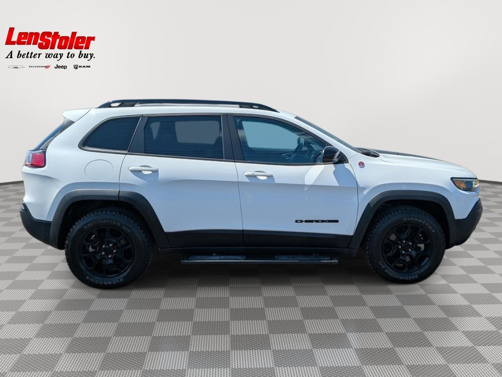 2023 Jeep Cherokee Trailhawk
