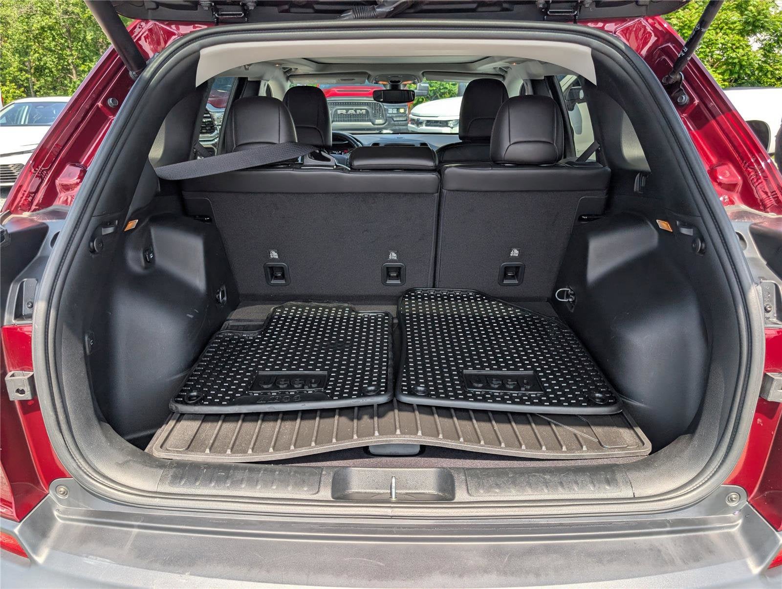2020 Jeep Cherokee Altitude