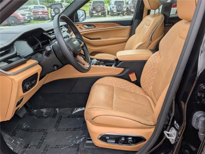 2023 Jeep Grand Cherokee Summit Reserve