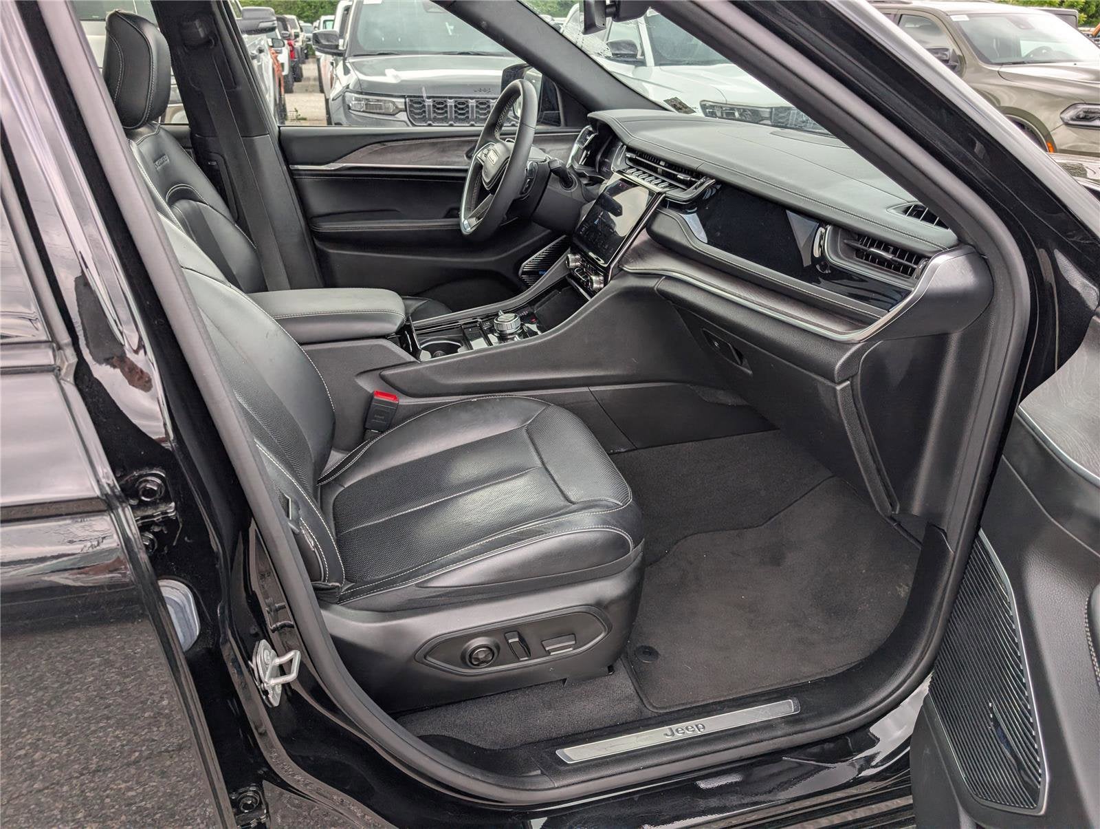 2023 Jeep Grand Cherokee L Overland