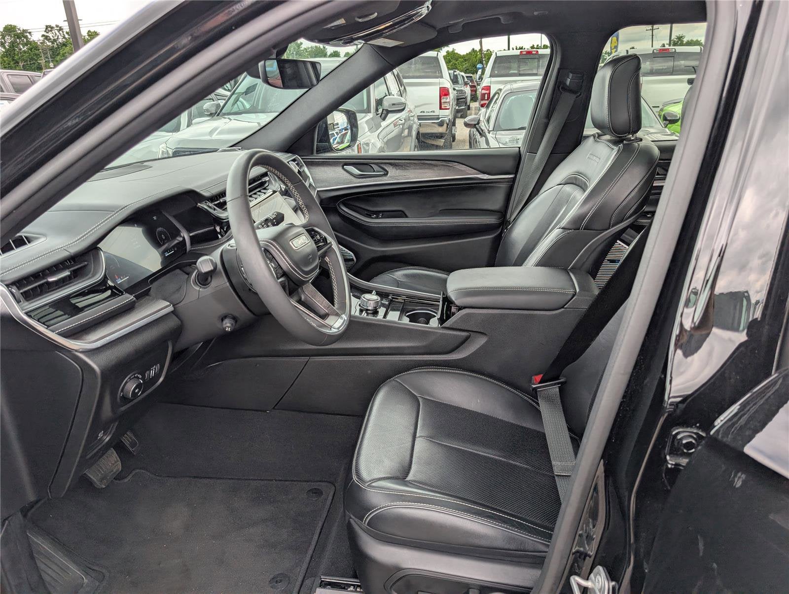 2023 Jeep Grand Cherokee L Overland
