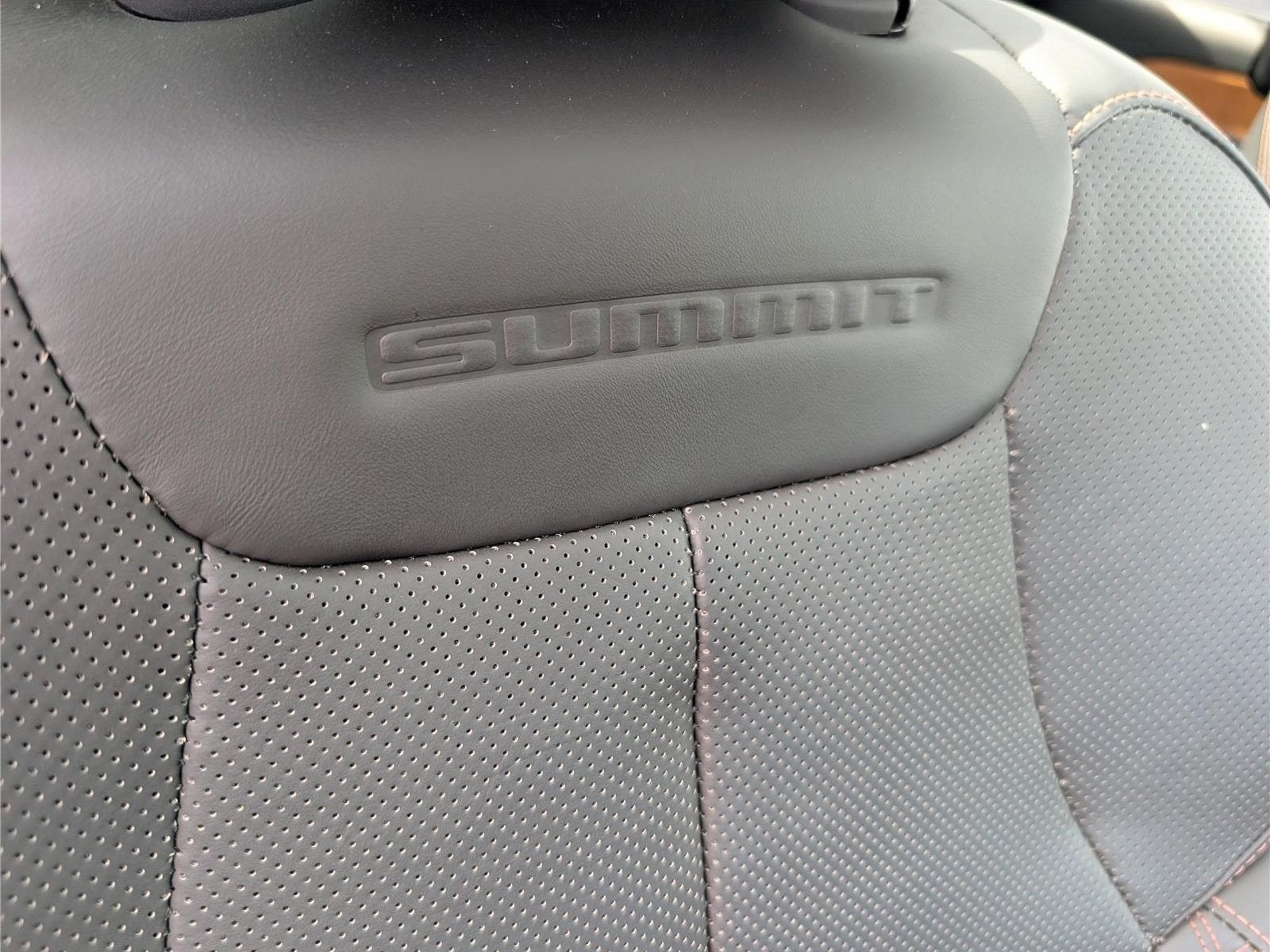 2023 Jeep Grand Cherokee L Summit Reserve