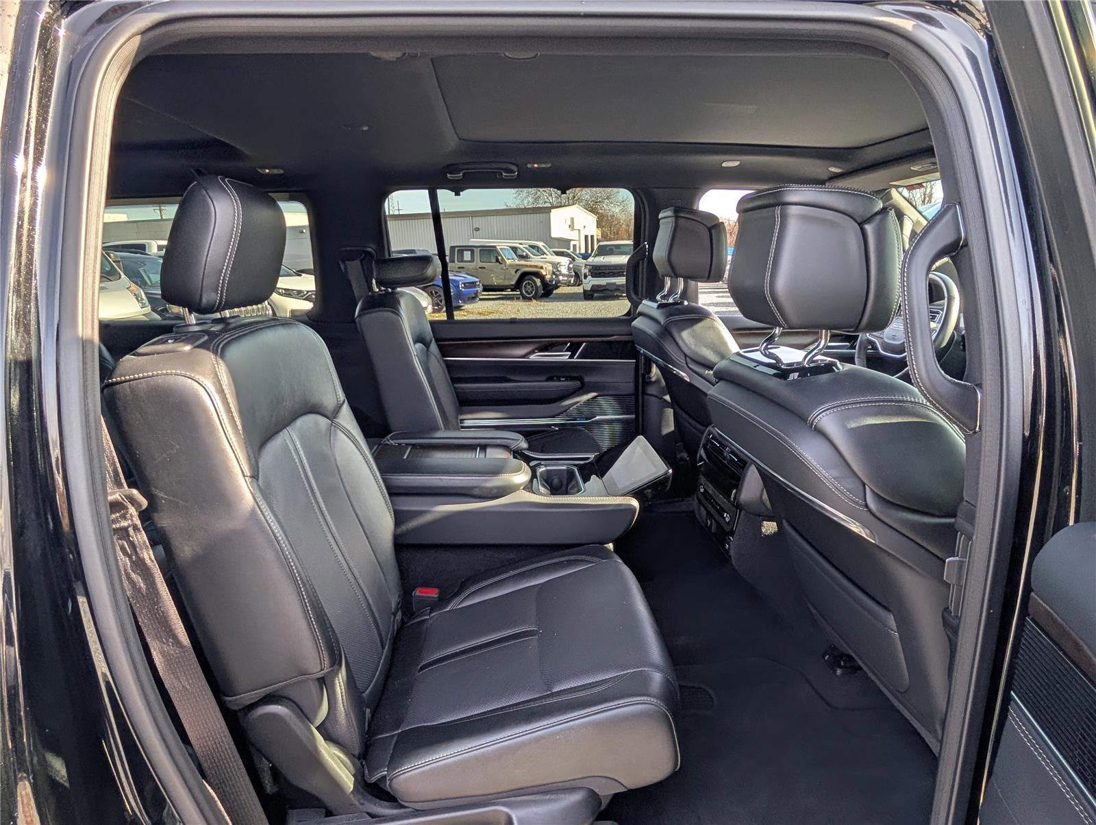 2024 Jeep Grand Wagoneer L 4x4