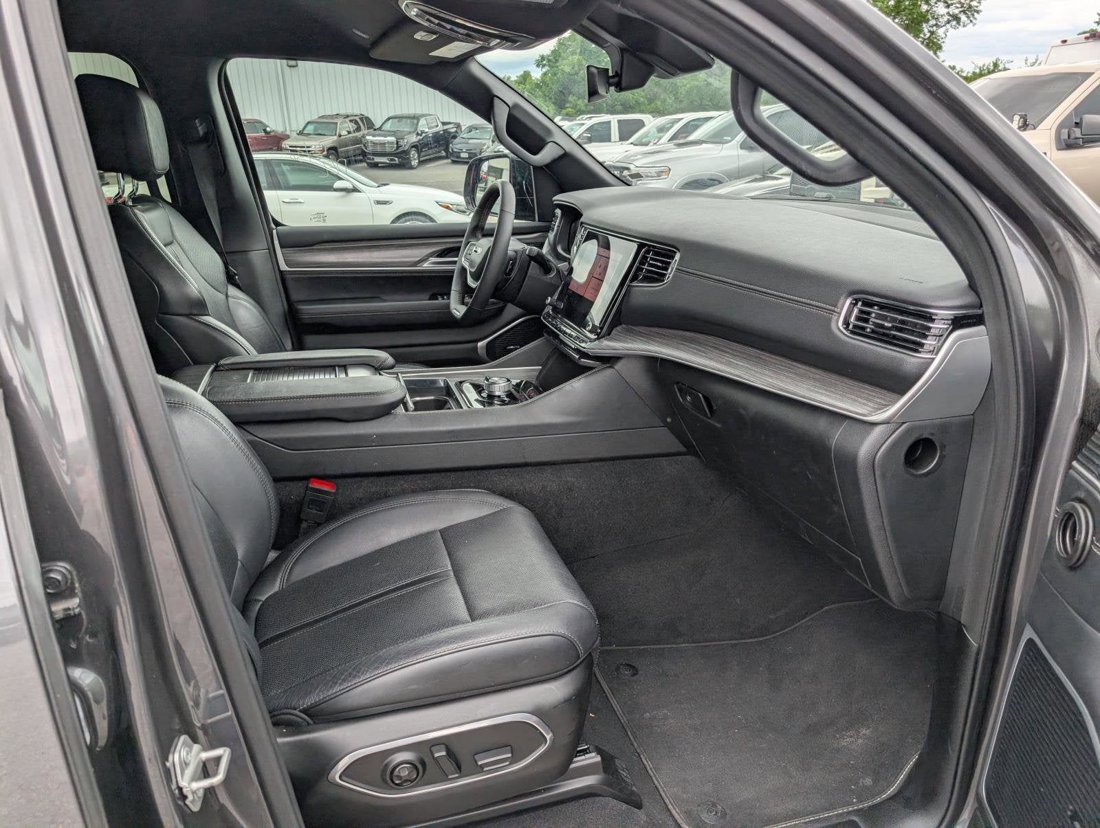 2024 Jeep Wagoneer Series II