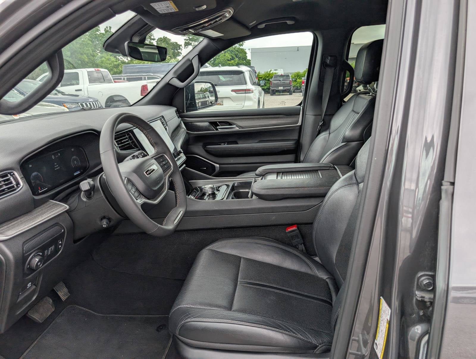 2024 Jeep Wagoneer Series II