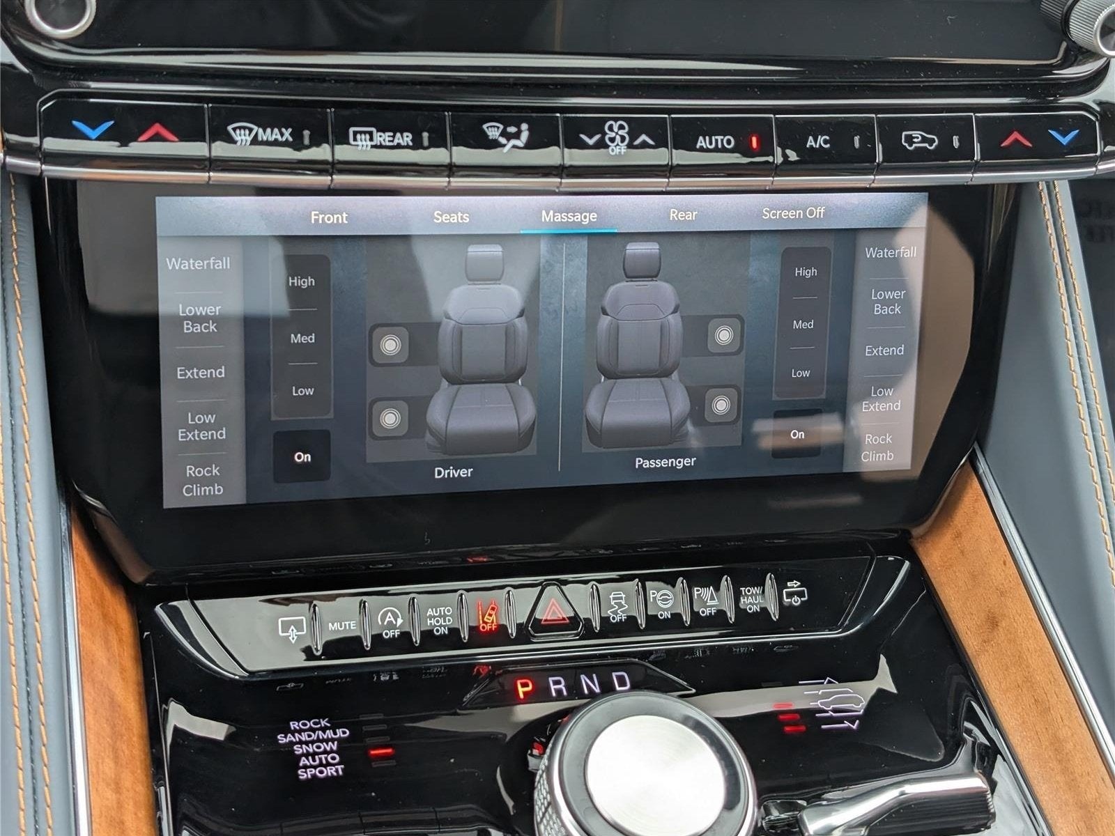 2024 Jeep Grand Wagoneer Series III