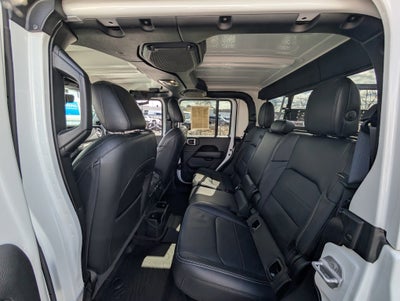 2022 Jeep Gladiator Overland