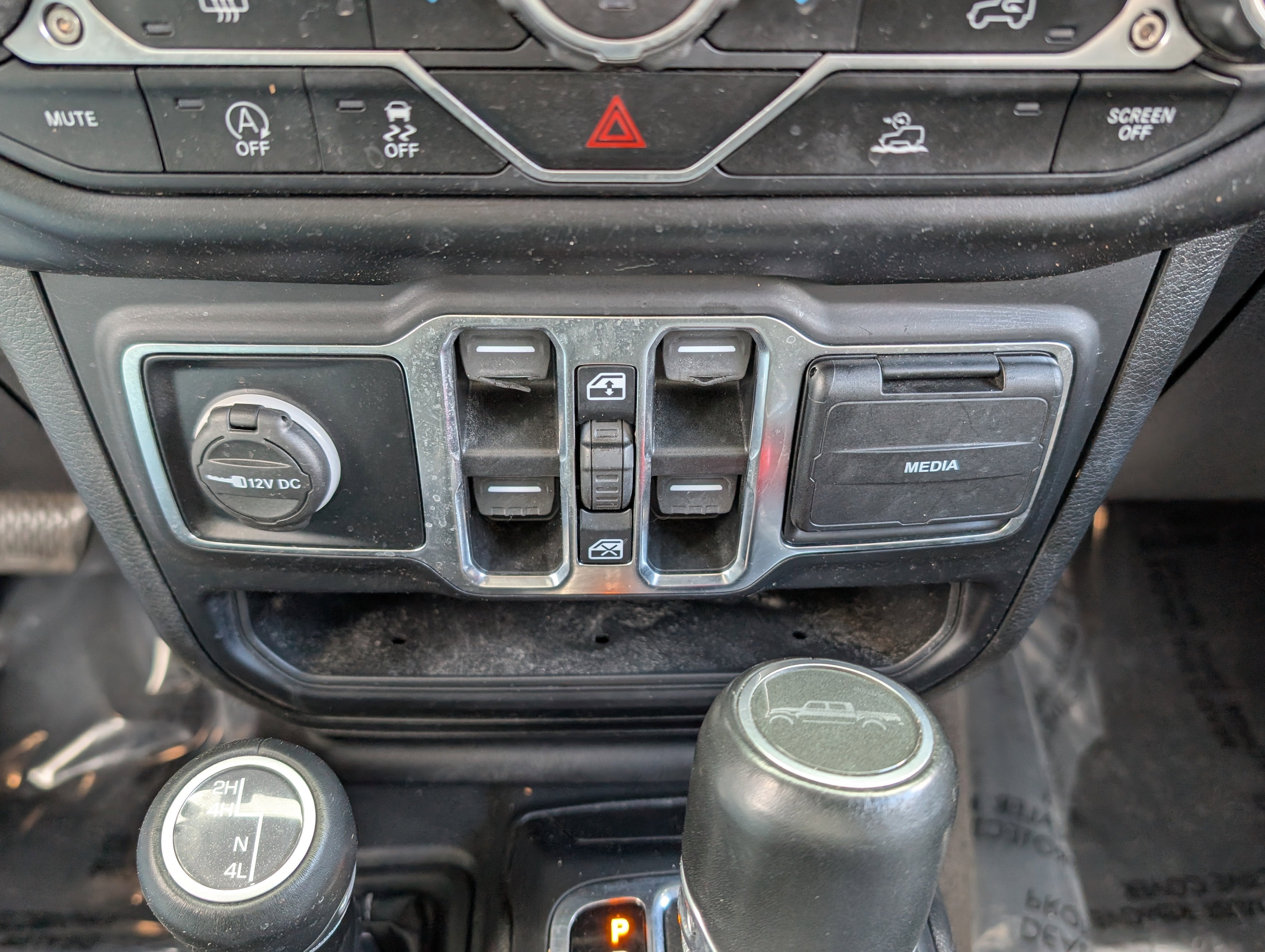 2022 Jeep Gladiator Overland