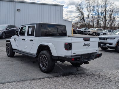2022 Jeep Gladiator Overland