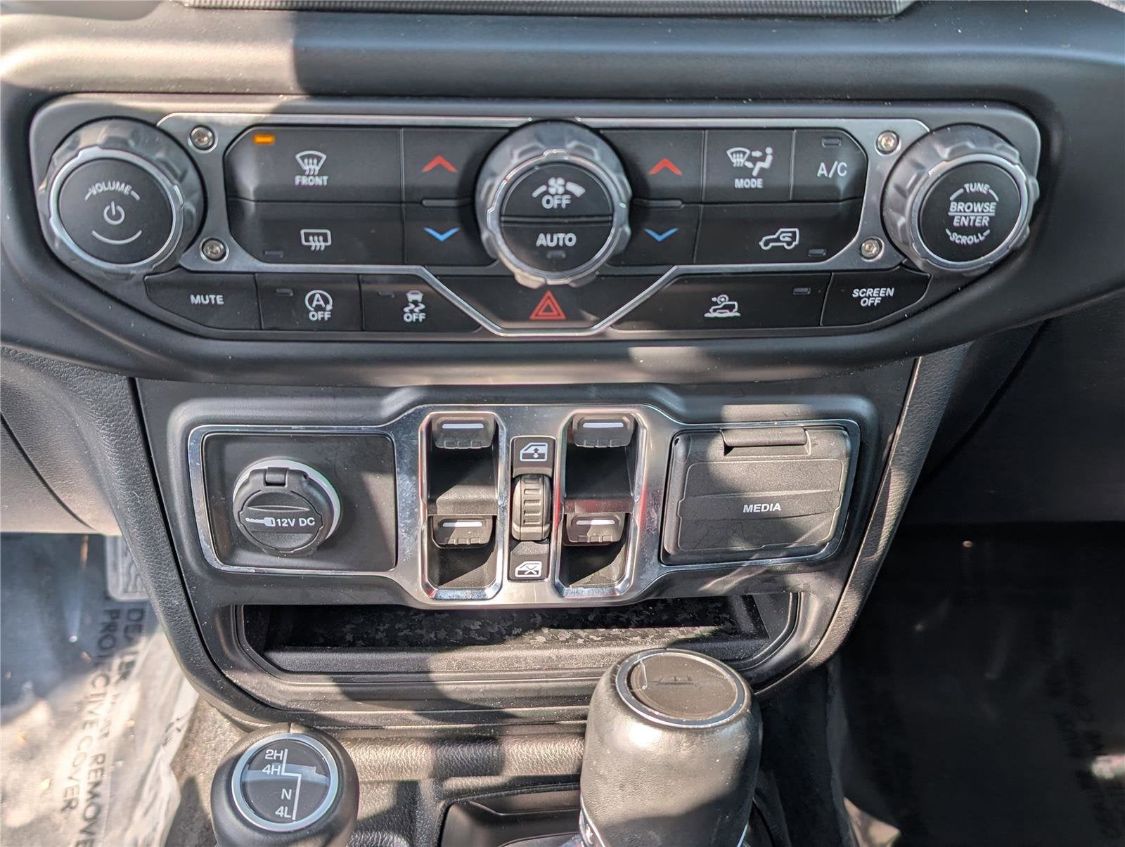 2022 Jeep Gladiator Overland