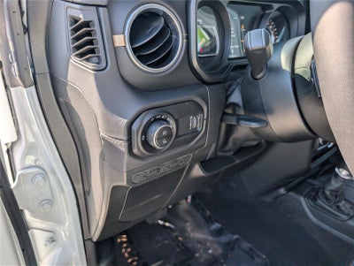2025 Jeep Gladiator High Tide