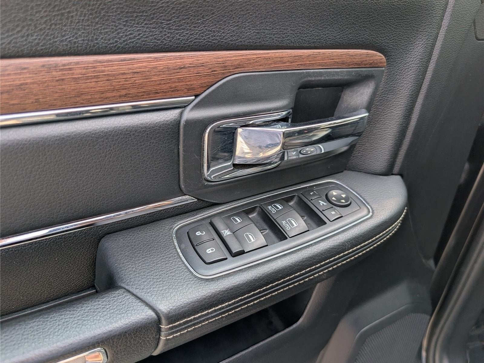 2016 RAM 1500 Laramie