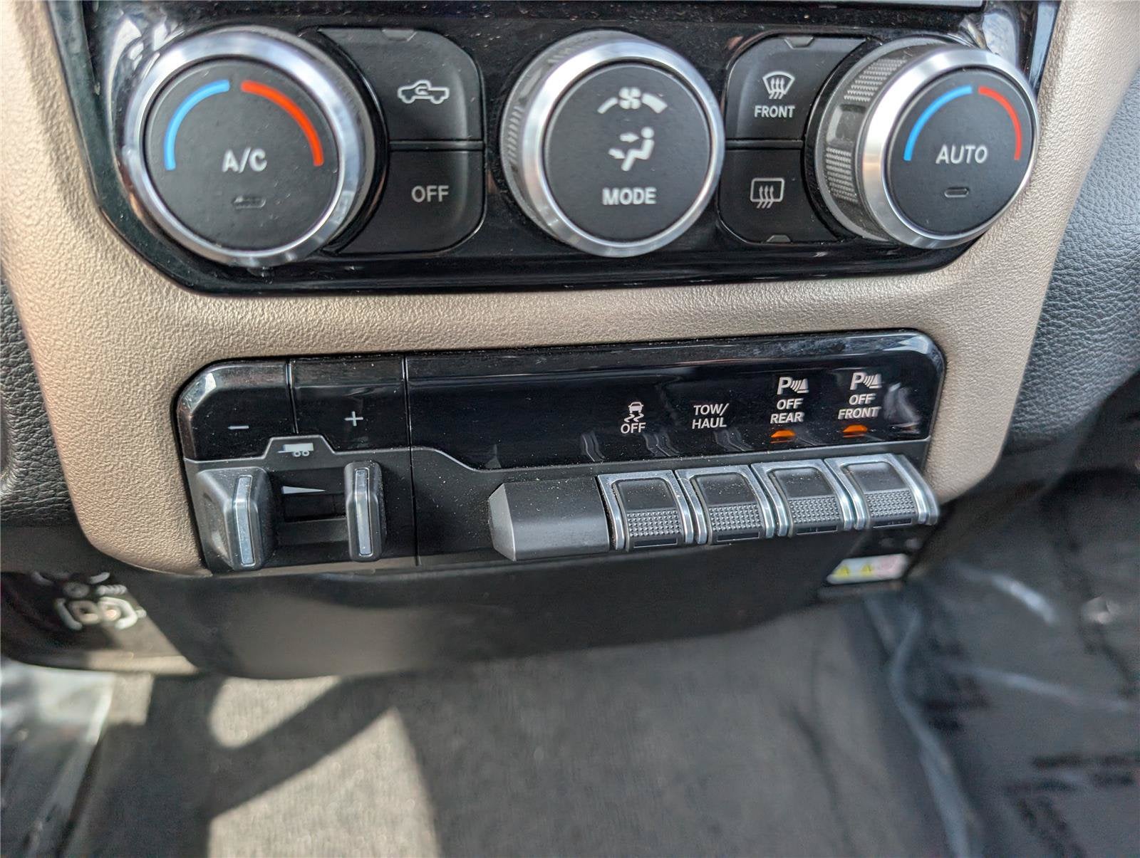 2019 RAM 1500 Laramie