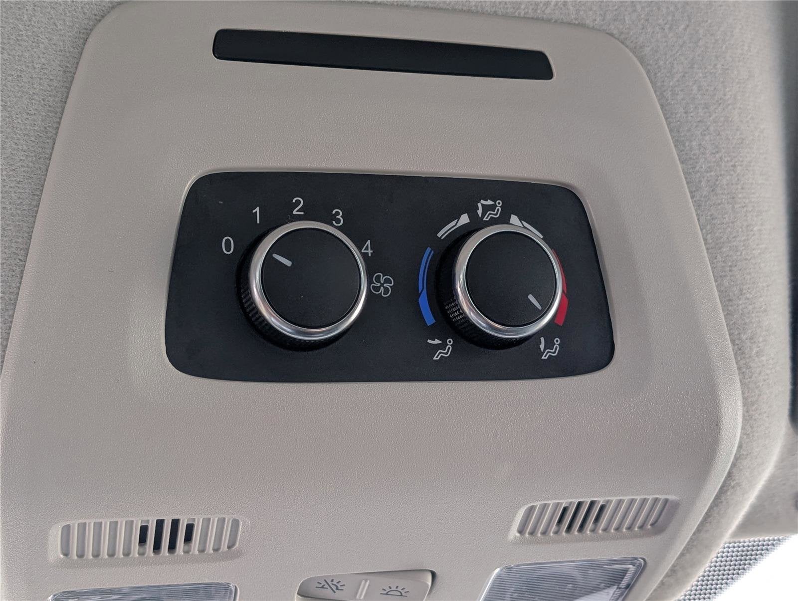 2023 Ford Transit Passenger Wagon XLT