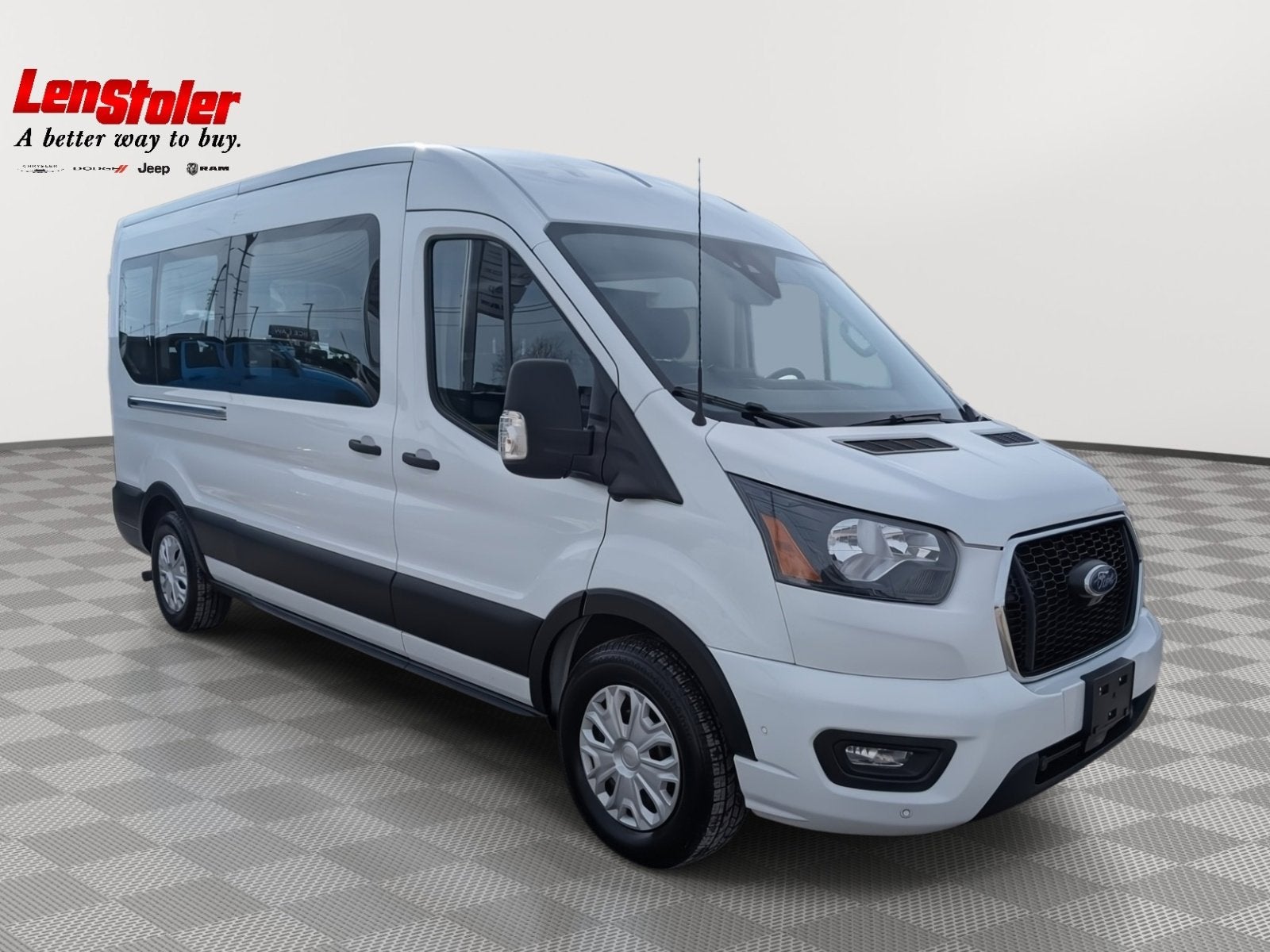 2023 Ford Transit Passenger Wagon XLT