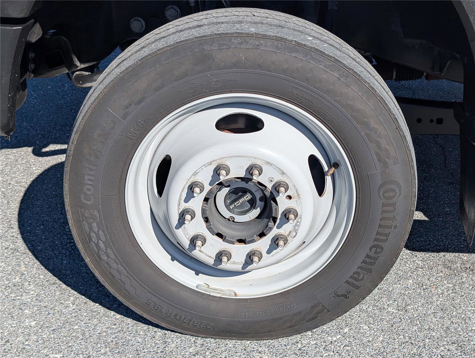 2024 Ford Super Duty F-550 DRW XL